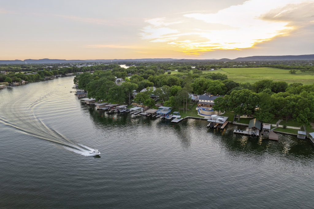 Lake LBJ Custom Homes - Goliath Luxury Builders