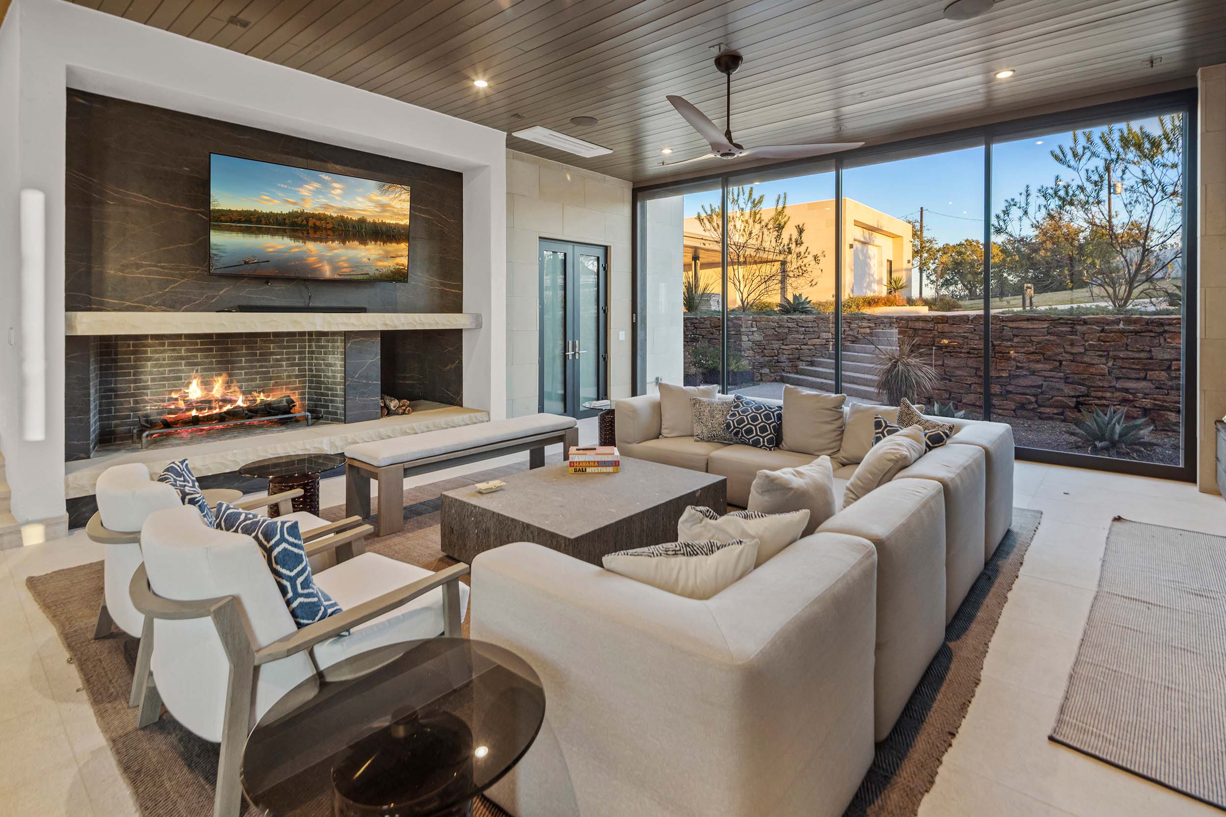 The Best Luxury Neighborhoods in West Lake Hills for a Custom Build _ Cen-Tex Marketing